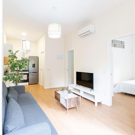 Nuevo Y Luminoso Barrio El Pilar Apartment Madrid Ngoại thất bức ảnh