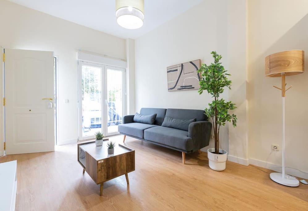 Nuevo Y Luminoso Barrio El Pilar Apartment Madrid Ngoại thất bức ảnh